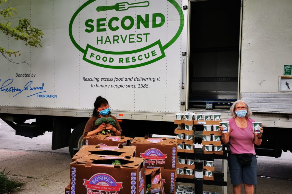 People handing out food